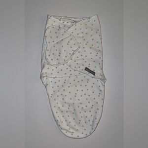 SwaddleMe Cream and Gray Polka Dot Velcro Swaddle Sleep Sack 0-3M GUC